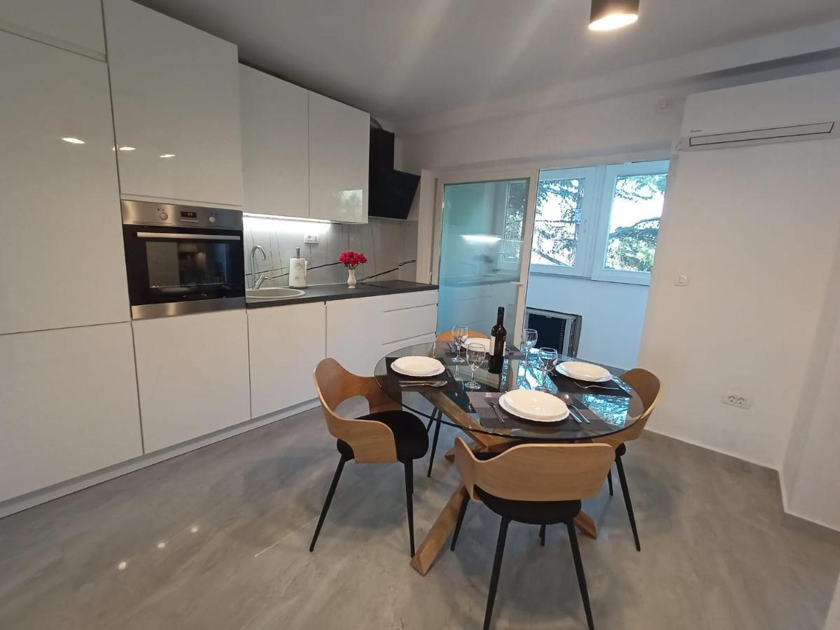 Parkside Oasis Lägenhet Split Exteriör bild